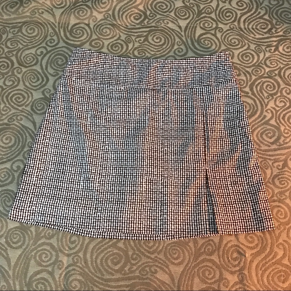 Izod skorts